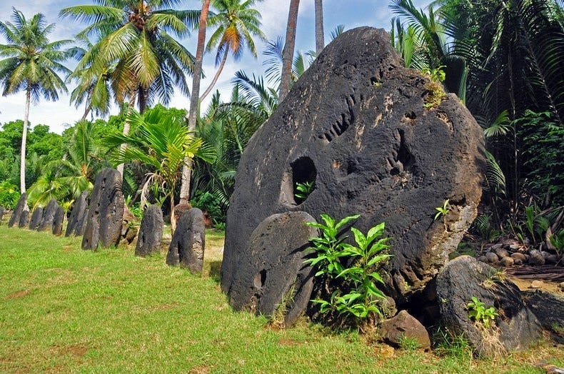 Various types of Rai stones